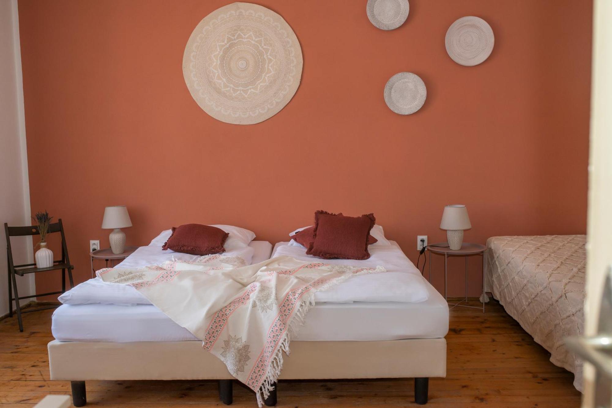 Ako Doma Hotel Poltar Buitenkant foto