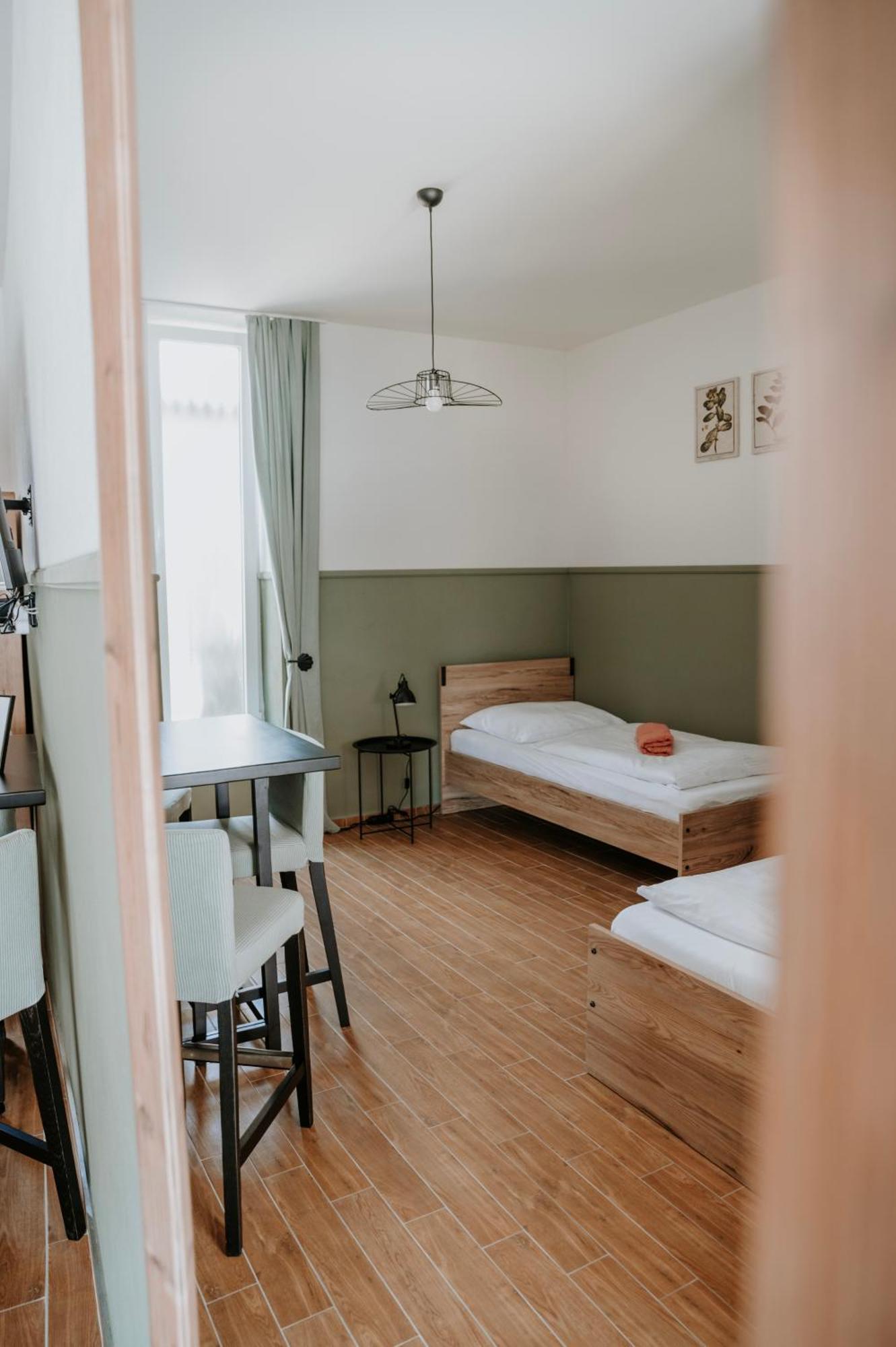 Ako Doma Hotel Poltar Buitenkant foto